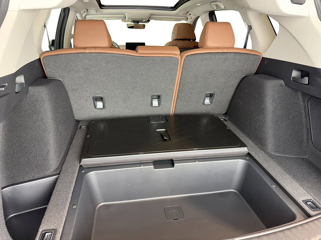 New 2026 Liquid Carbon Metallic Acura w/Technology Package image 35