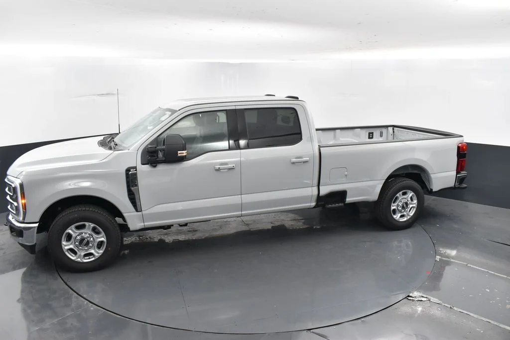 New 2026 White Ford XLT image 26