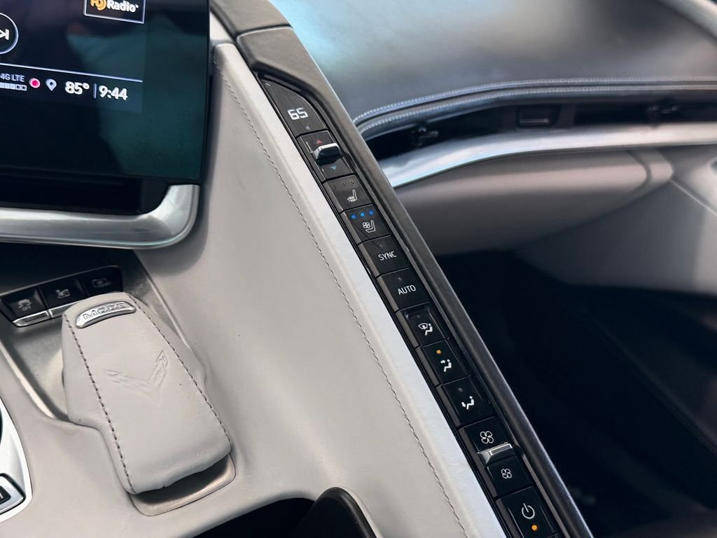 Used 2023 White Chevrolet Stingray image 19