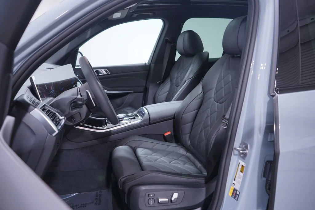 Used 2026 Gray Metallic BMW xDrive50e image 7