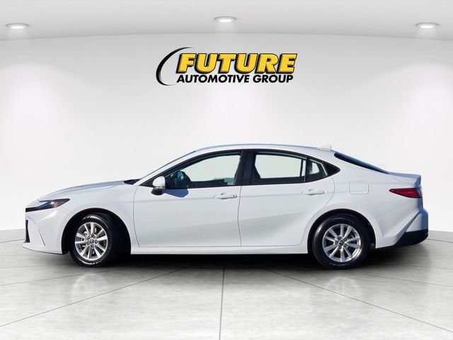 Used 2025 White Toyota LE image 7