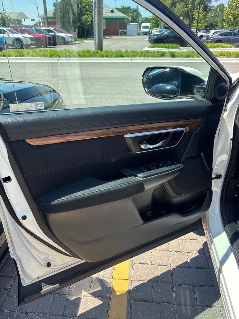 Used 2018 White Diamond Pearl Honda EX image 23