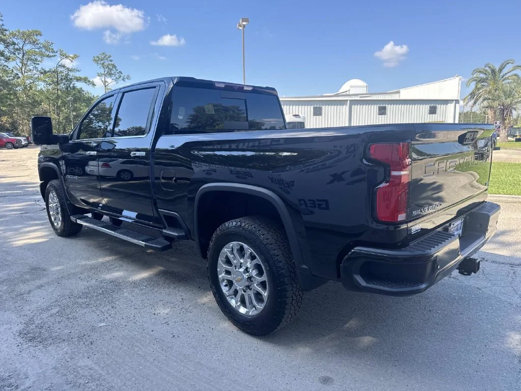 Used 2025 Black Chevrolet LTZ image 12