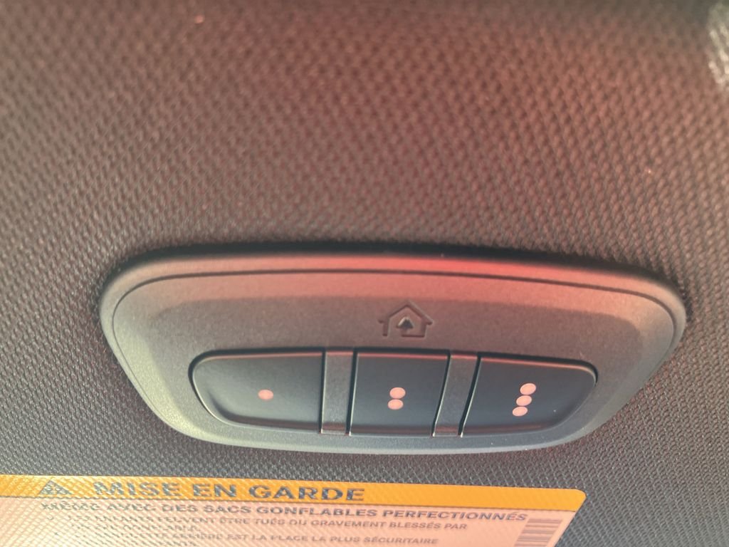 2026 Chrysler Pacifica Limited - Photo 28