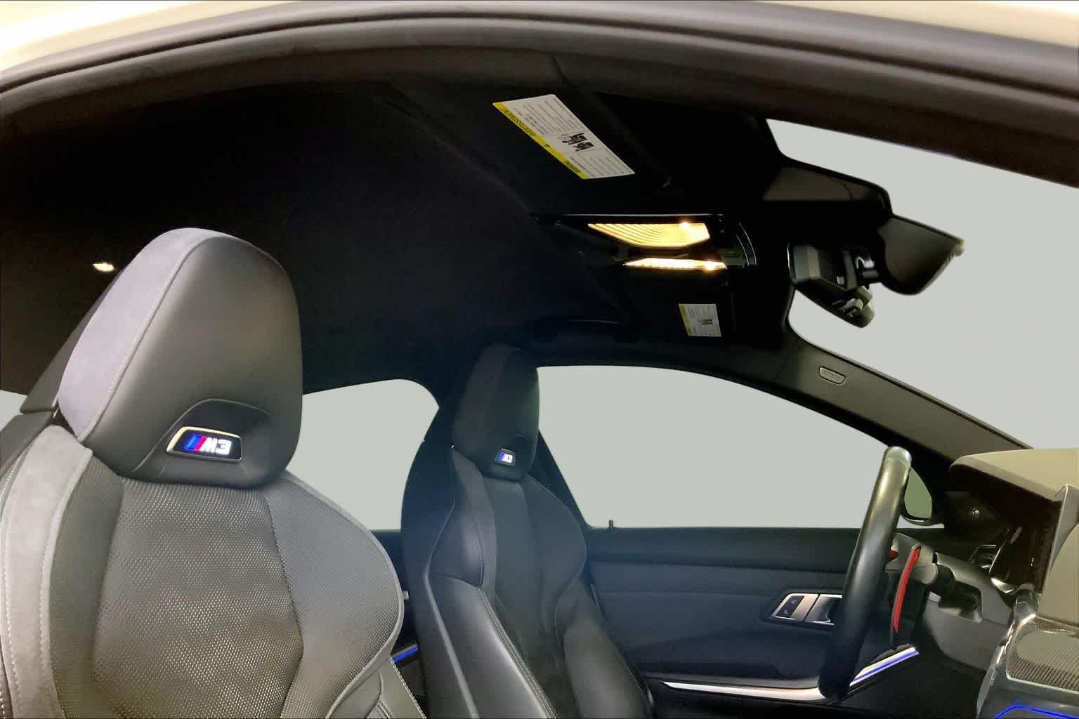 Used 2021 Alpine White BMW Competition image 13