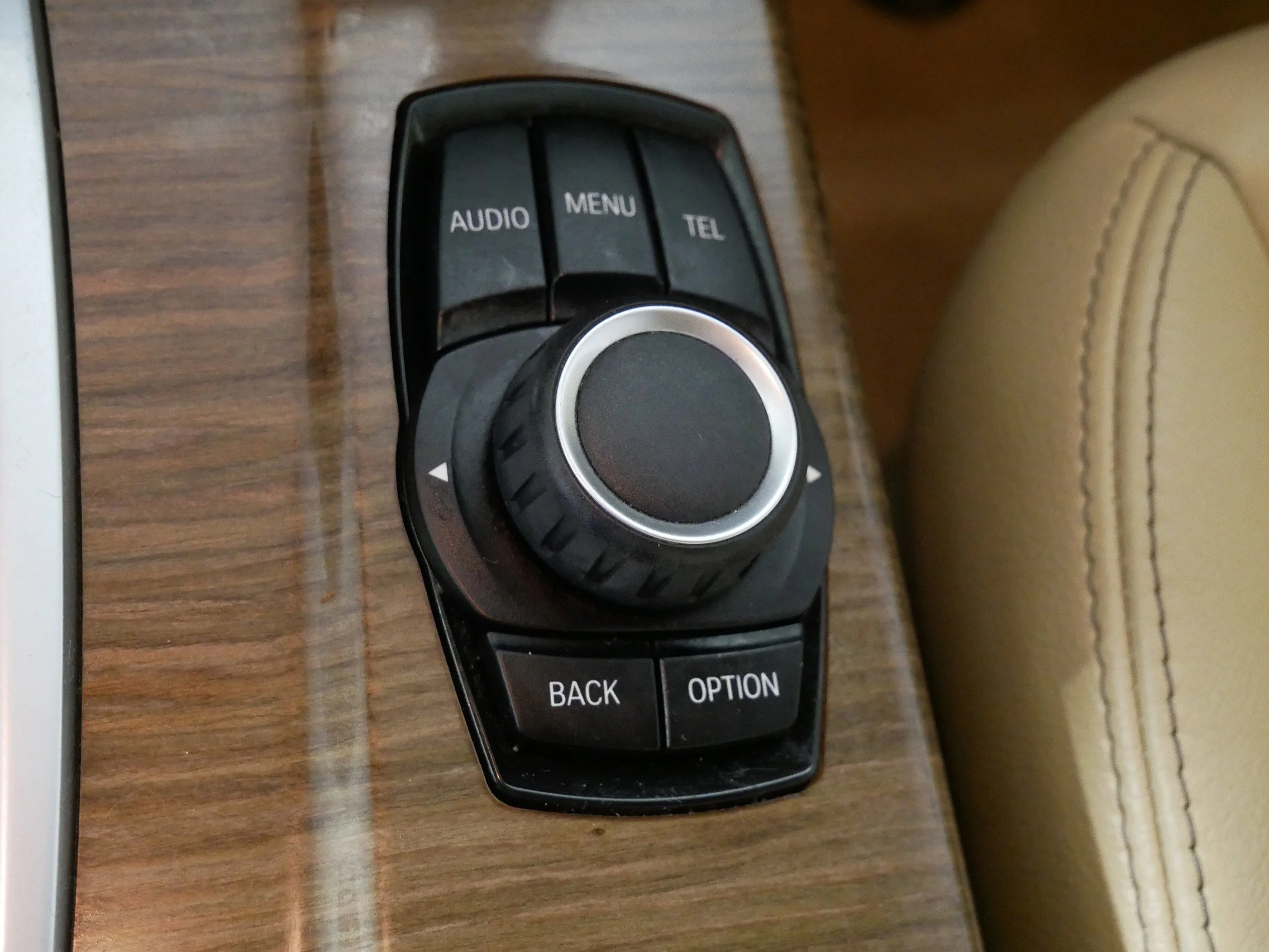 Used 2013 Black Sapphire Metallic BMW xDrive28i image 30