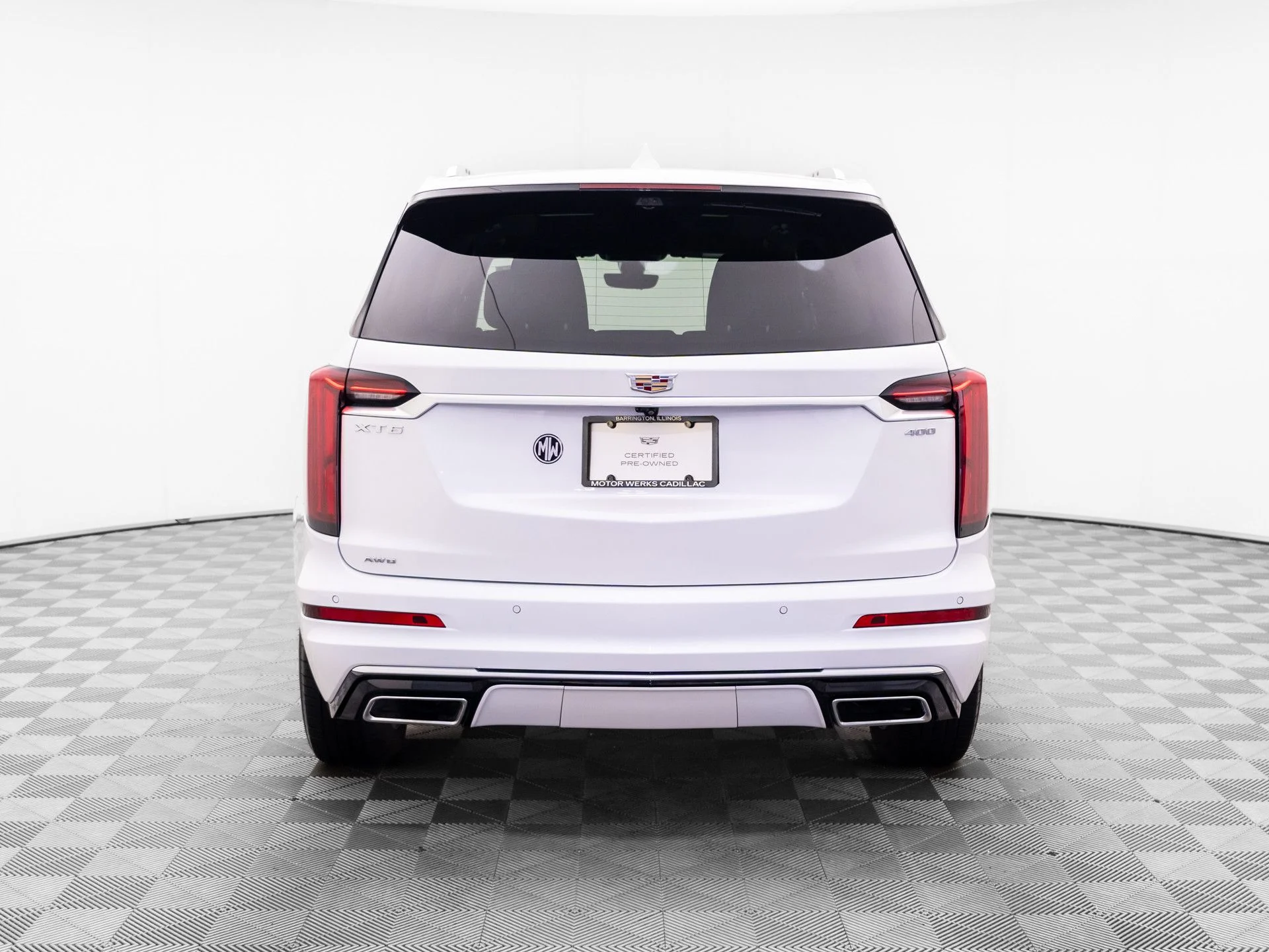 Used 2025 White Cadillac Premium Luxury image 5