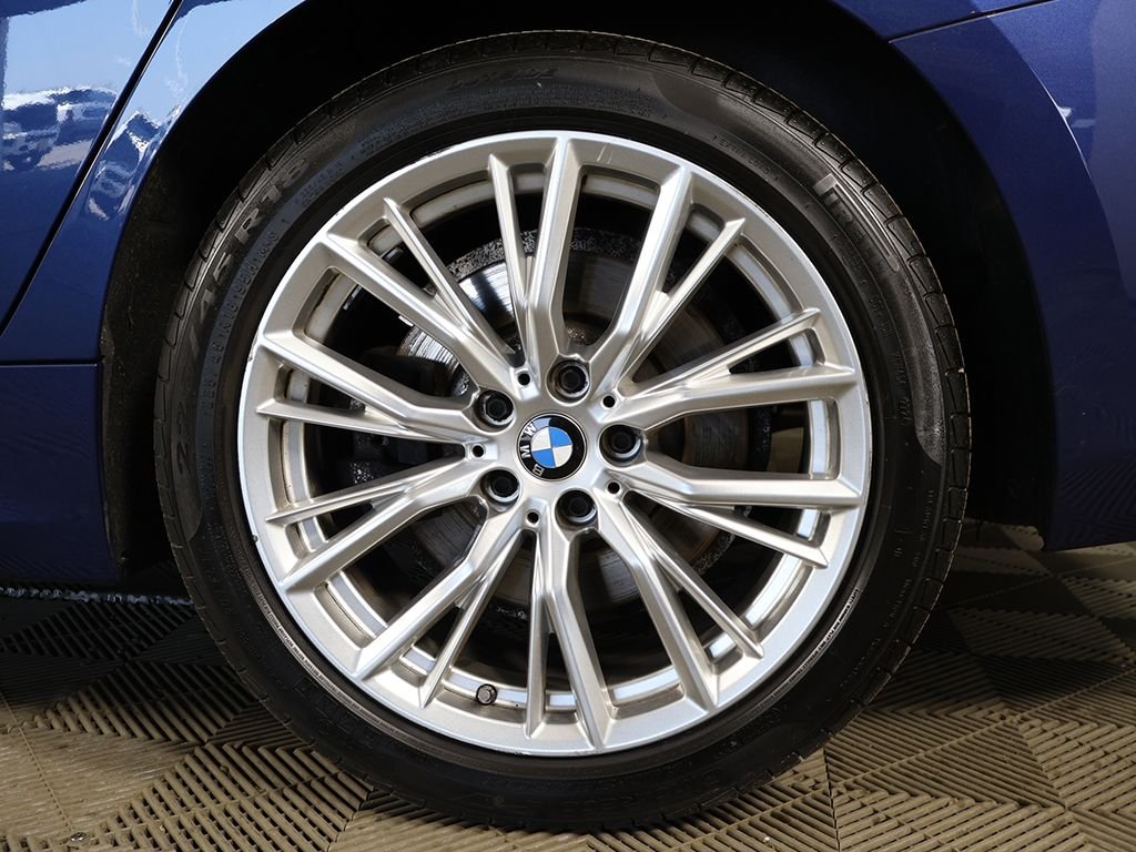 2023 BMW 3 Series 330i - Photo 22