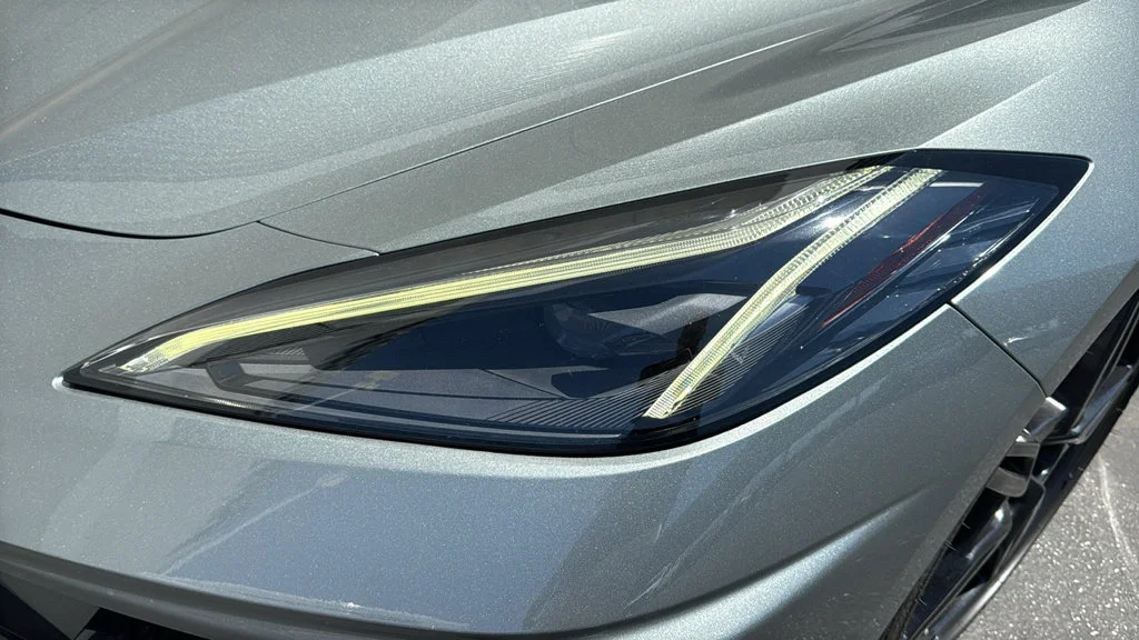 Used 2022 Gray Metallic Chevrolet Stingray image 6
