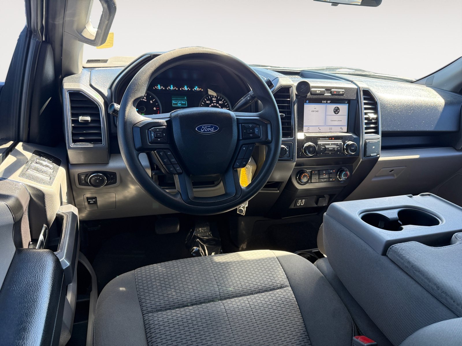 Certified Used 2019 Oxford White Ford XLT image 15