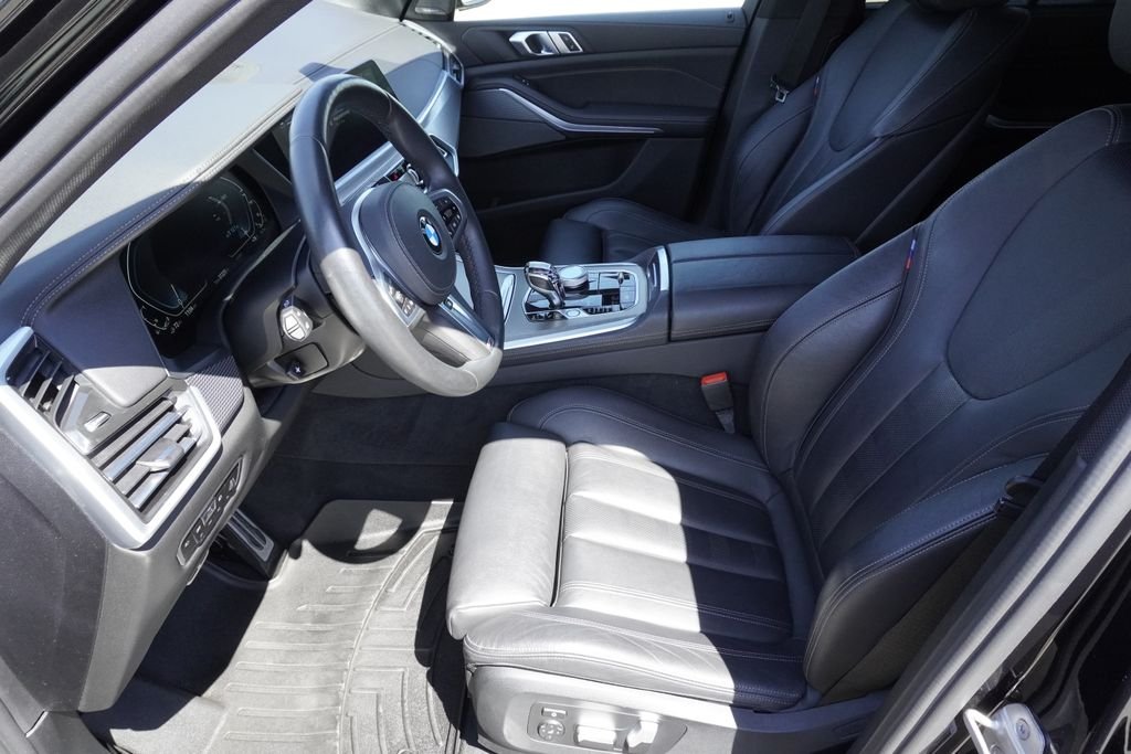 Used 2021 Black BMW xDrive45e image 19