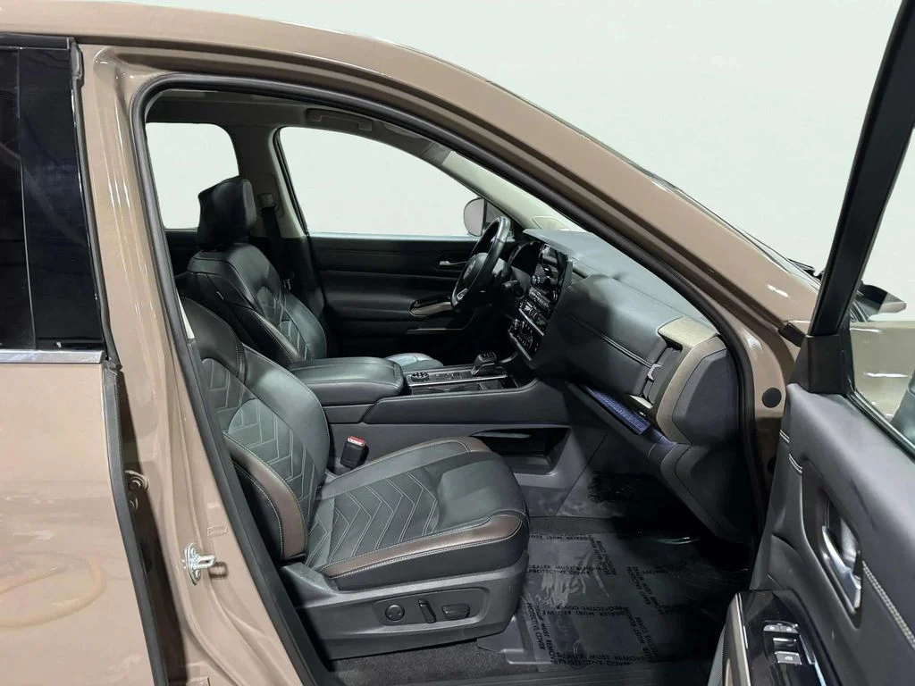 Certified Used 2023 Baja Storm Nissan Platinum image 30