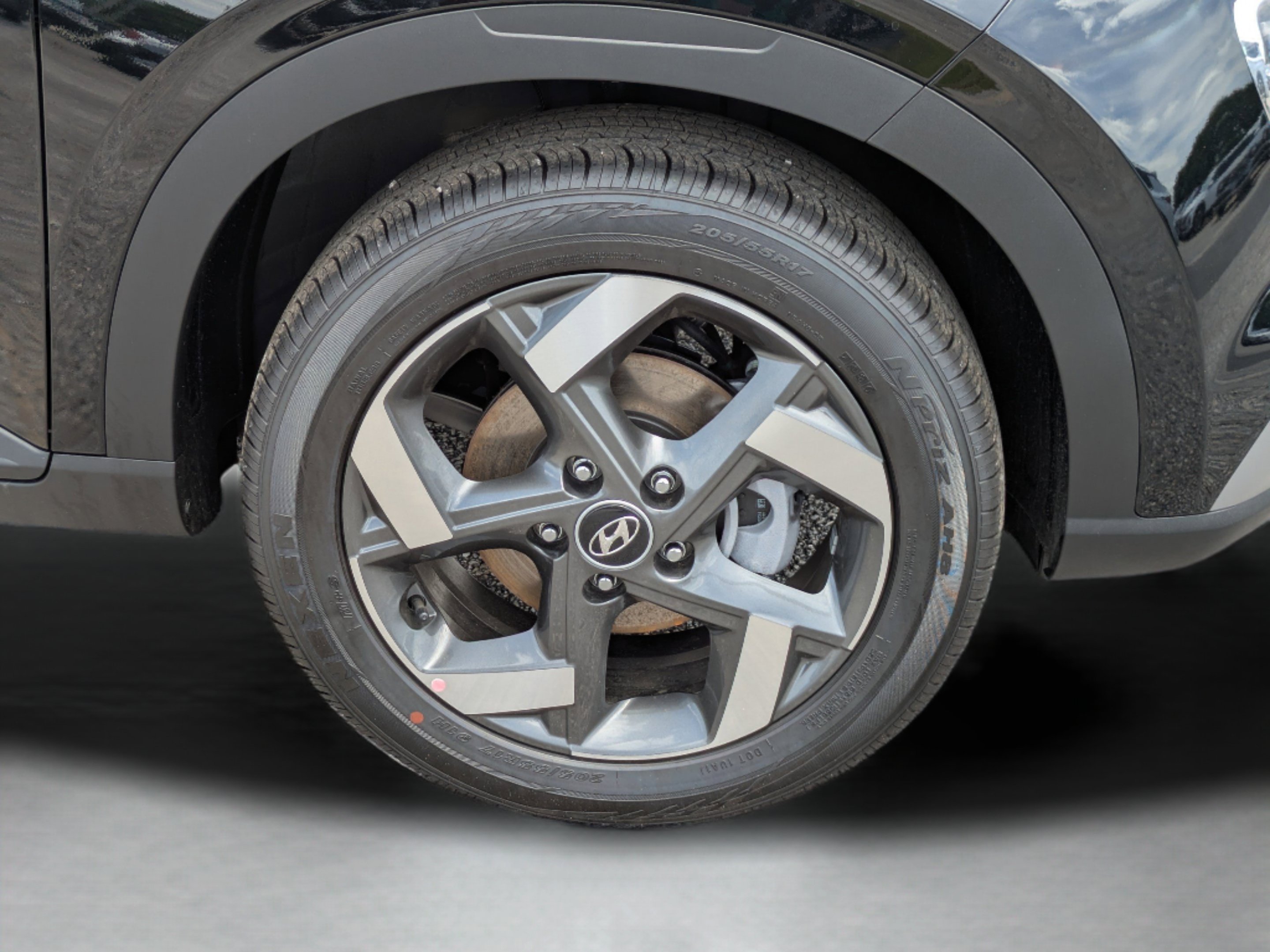 New 2026 Onyx Black Hyundai SEL image 11