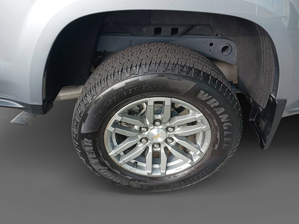Used 2025 Sterling Gray Metallic Chevrolet WT/LT image 10
