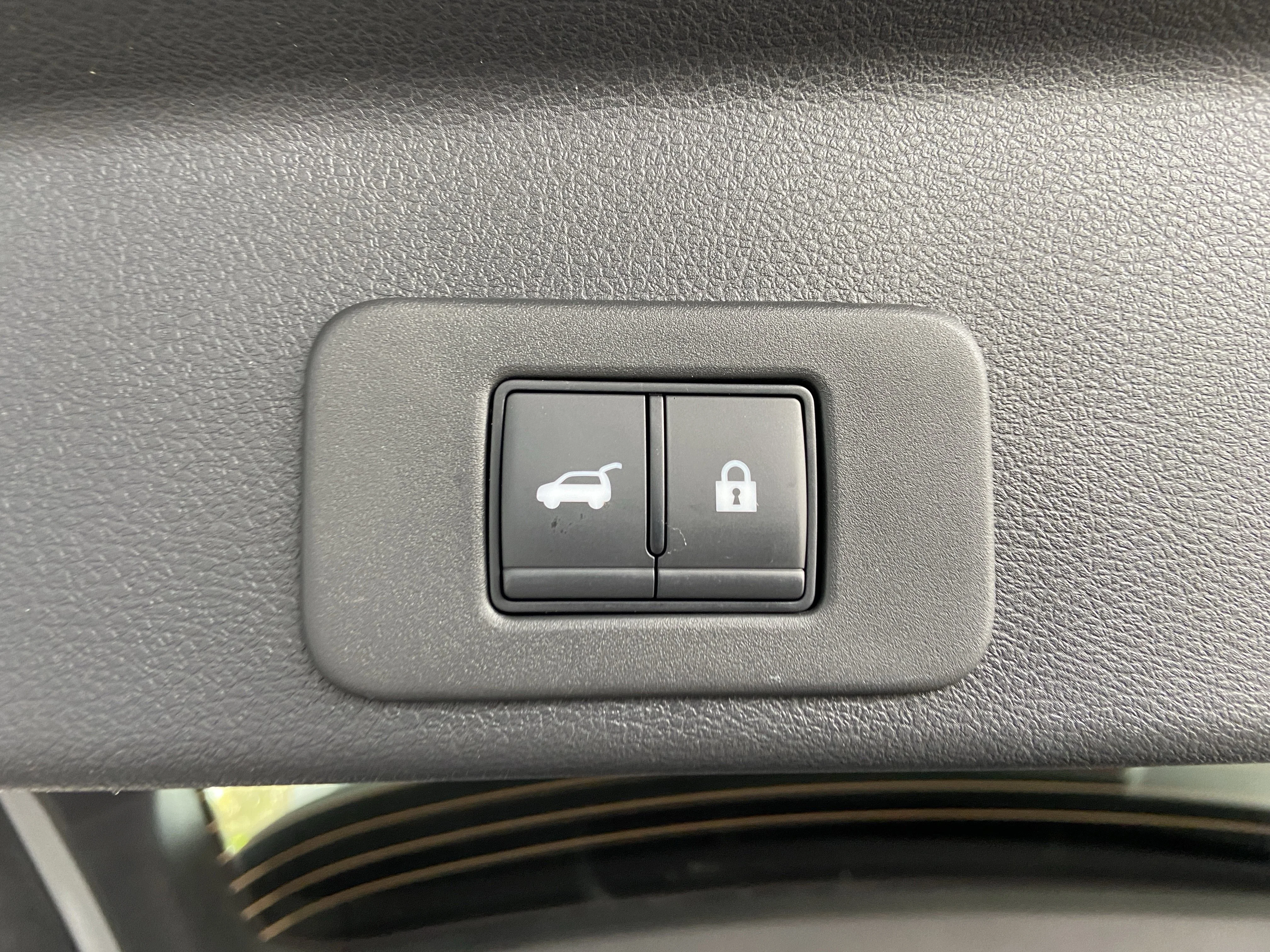 2025 Nissan Murano SV - Photo 32