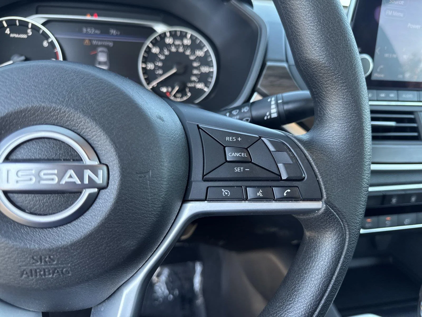 Used 2025 Super Black Nissan SV image 22