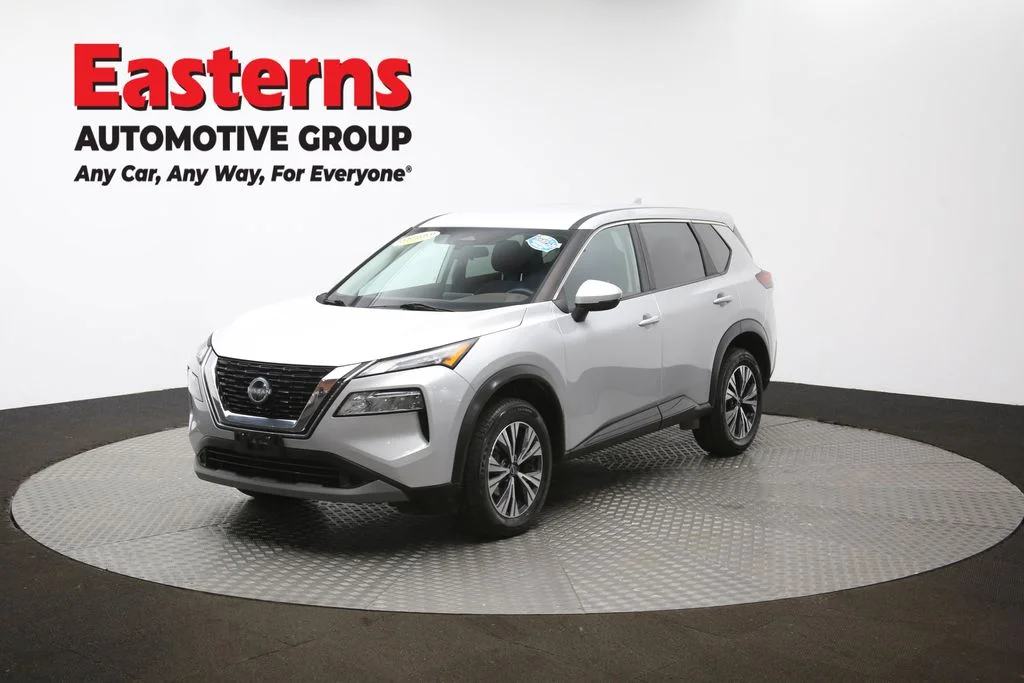 Used 2022 Silver Nissan SV image 56
