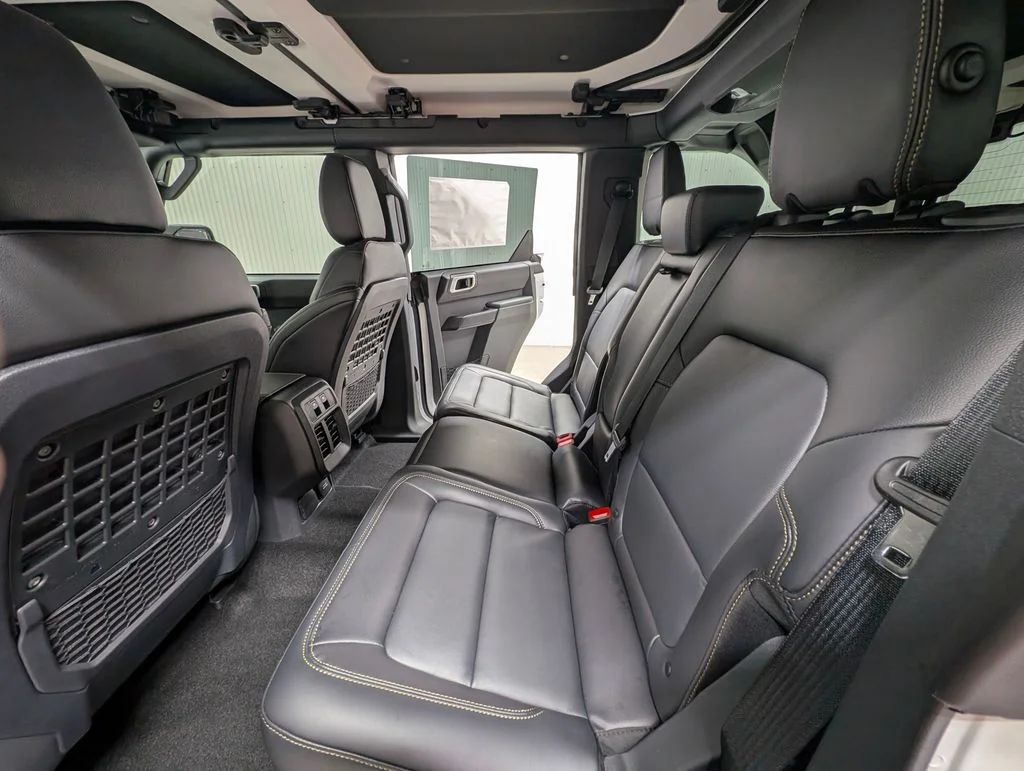 New 2026 Oxford White Ford Badlands® image 15