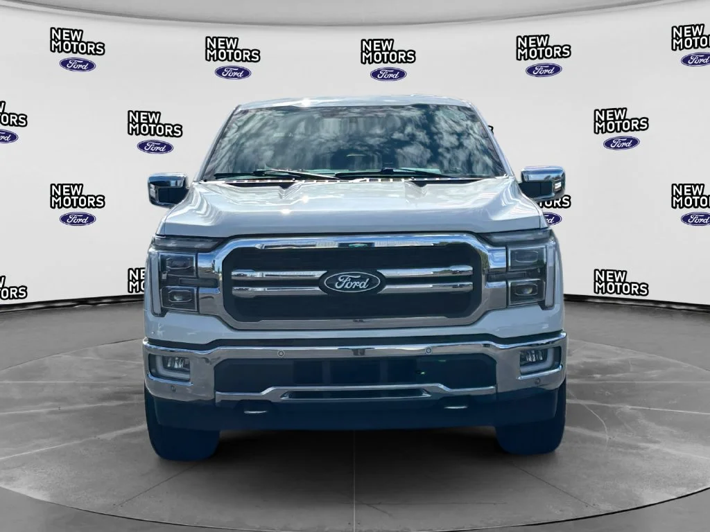 Used 2024 White Metallic Ford Lariat image 9