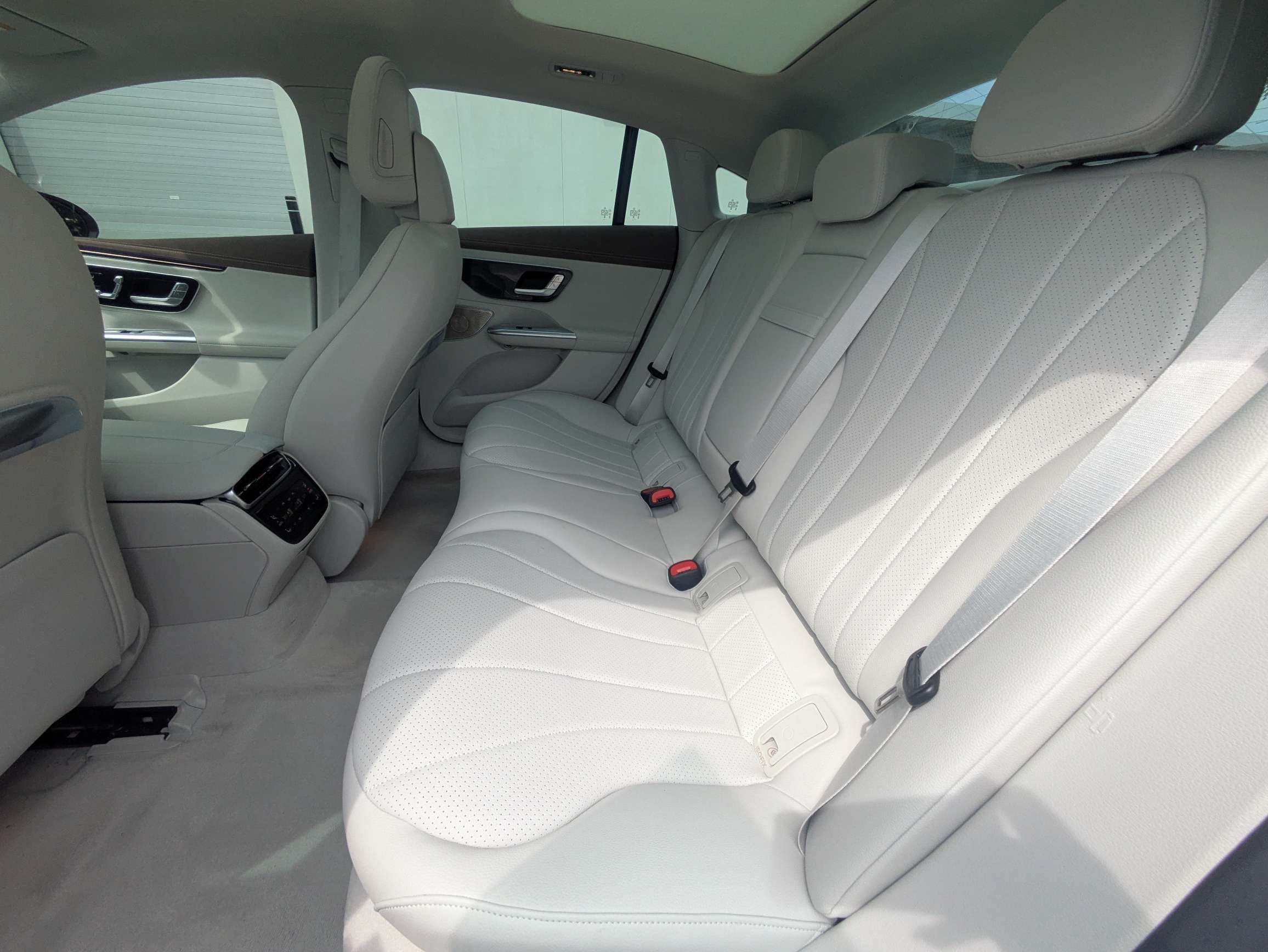 Certified Used 2025 Manufaktur Moon Mercedes-Benz EQE 350 image 12