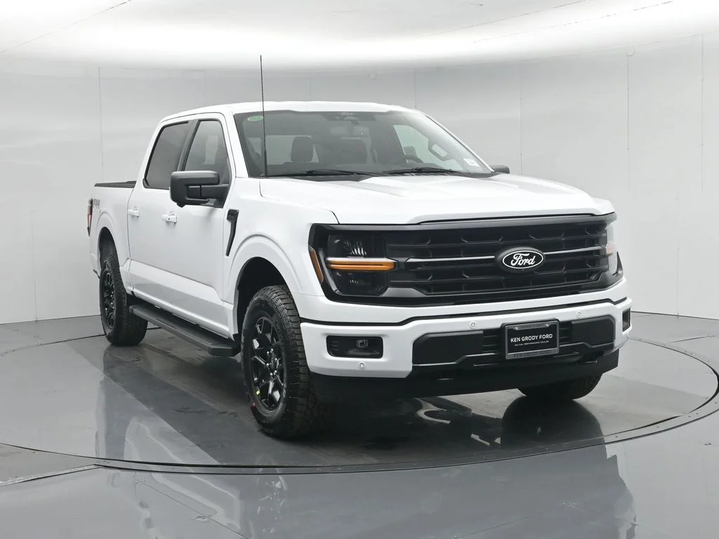 New 2026 Oxford White Ford XLT image 57