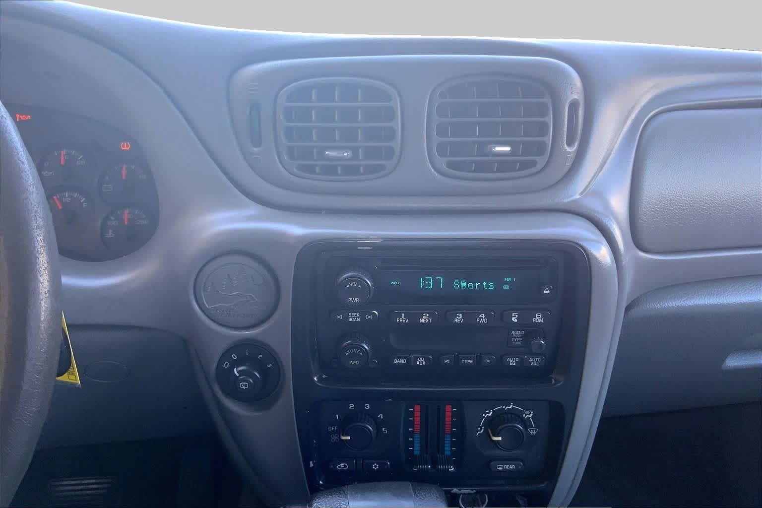 Used 2008 Black Chevrolet LT w/1LT image 6