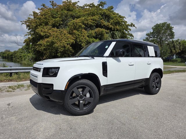 2026 Land Rover Defender 110 P400 X-Dynamic SE