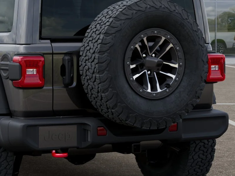 New 2026 Granite Crystal Metallic Clear-Coat Exterior Paint Jeep Rubicon image 40