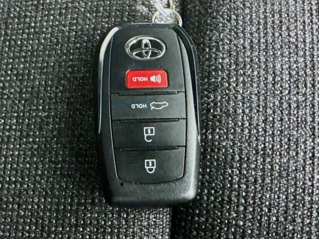 Used 2023 White Toyota XLE image 34