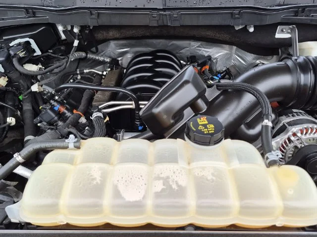 Used 2022 White Ford XLT image 37