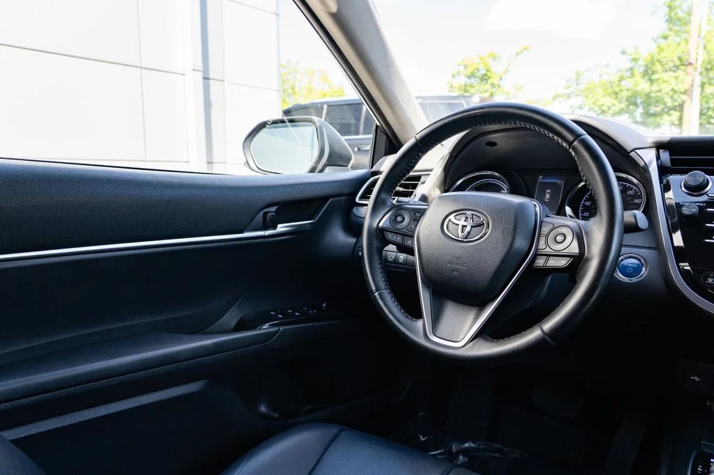 Used 2020 Gray Toyota SE image 11
