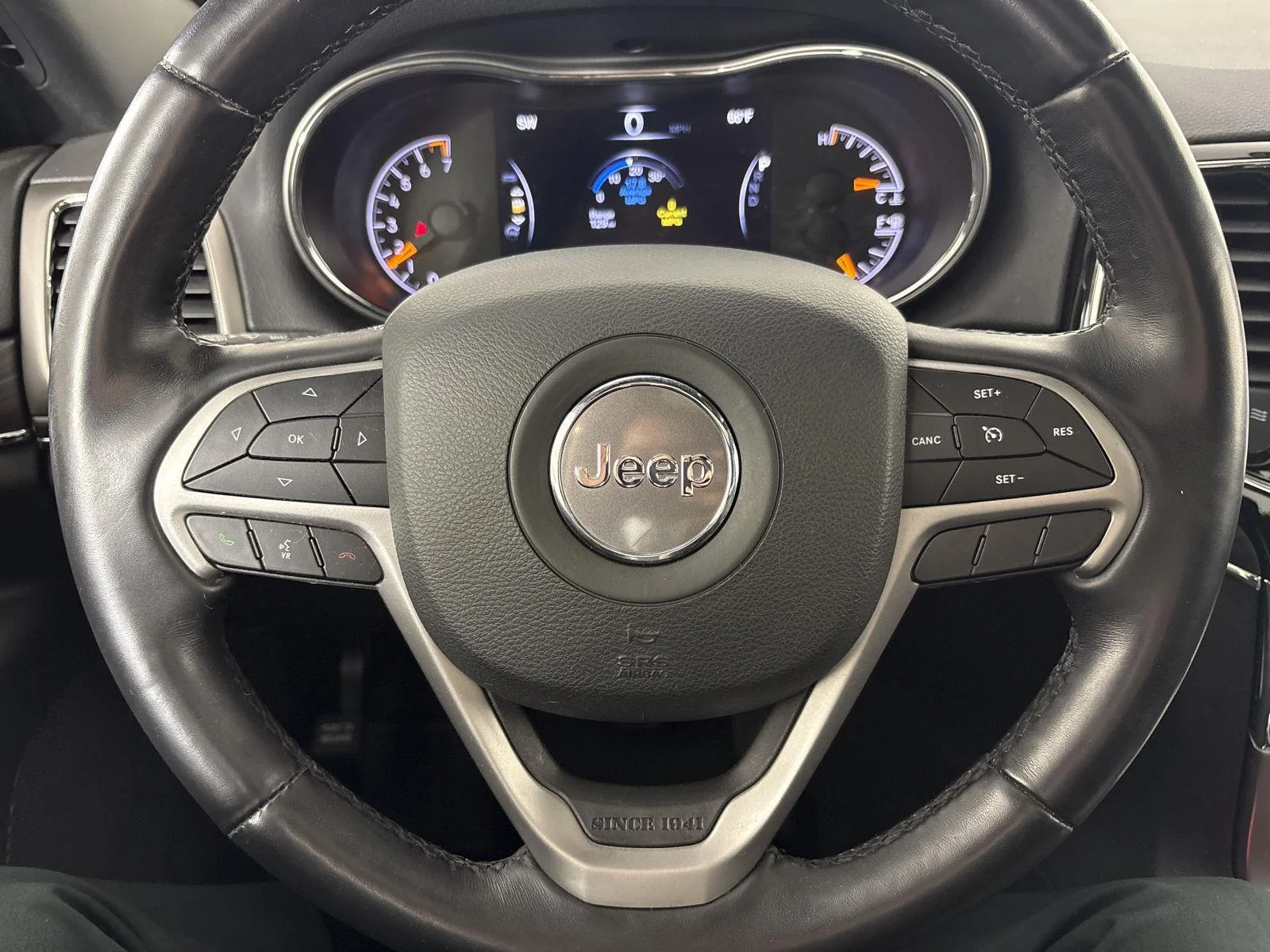 Used 2022 Bright White Clearcoat Jeep Limited image 12