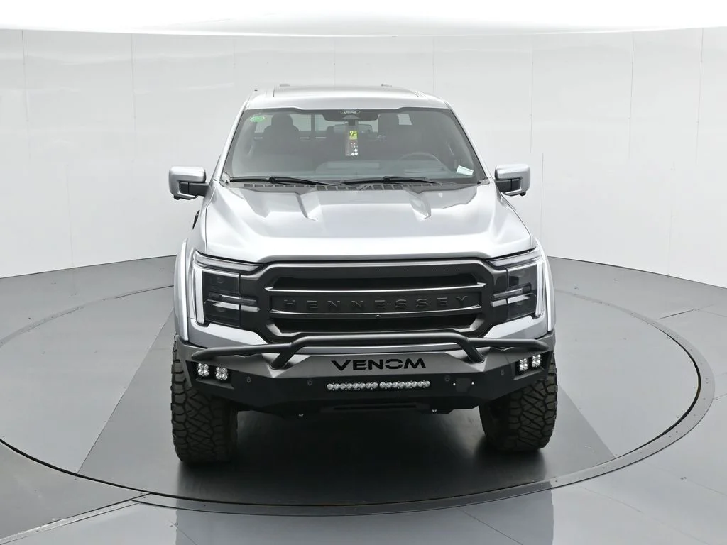 New 2025 Iconic Silver Metallic Ford Lariat image 47
