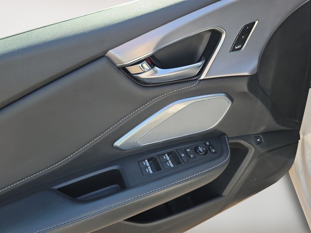 Used 2020  Acura Advance Package image 10