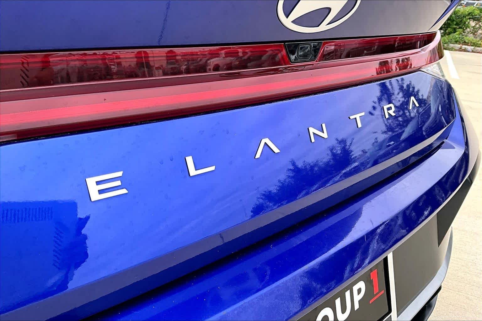 Used 2025 Intense Blue Hyundai SEL Convenience image 31