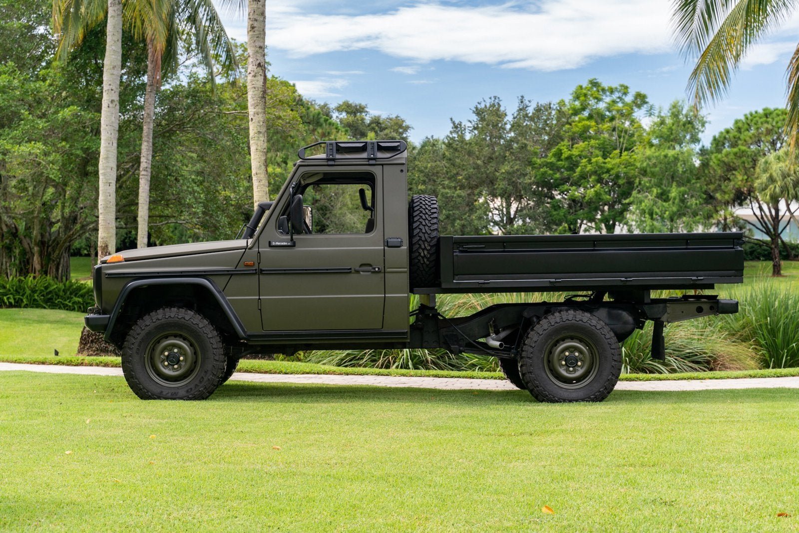 Used 1994 Green Mercedes-Benz  image 38