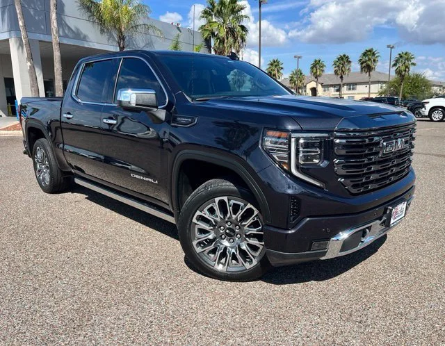 Used 2023 TITANIUM RUSH METALLIC GMC Denali Ultimate image 1