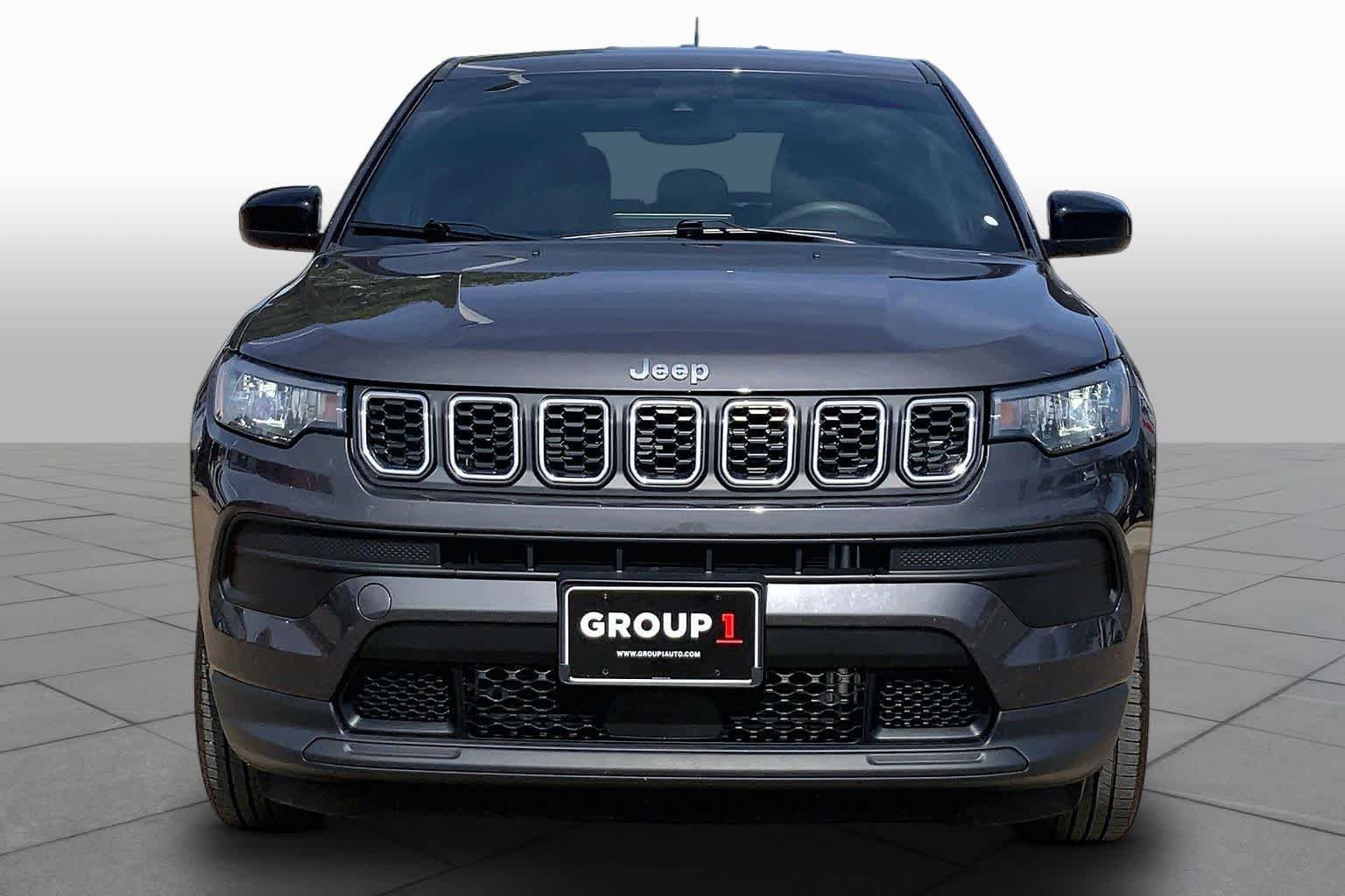 Used 2024 Baltic Gray Metallic Clearcoat Jeep Sport image 4