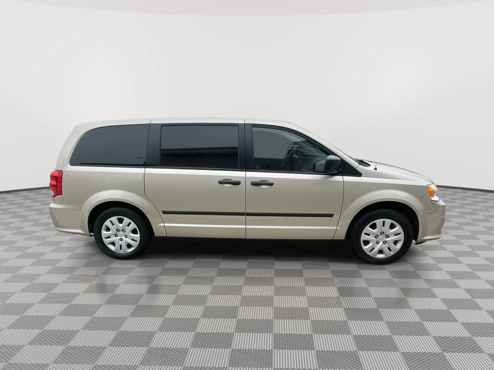 Used 2015 Cashmere/Sandstone Pearlcoat Dodge American Value Pkg image 7