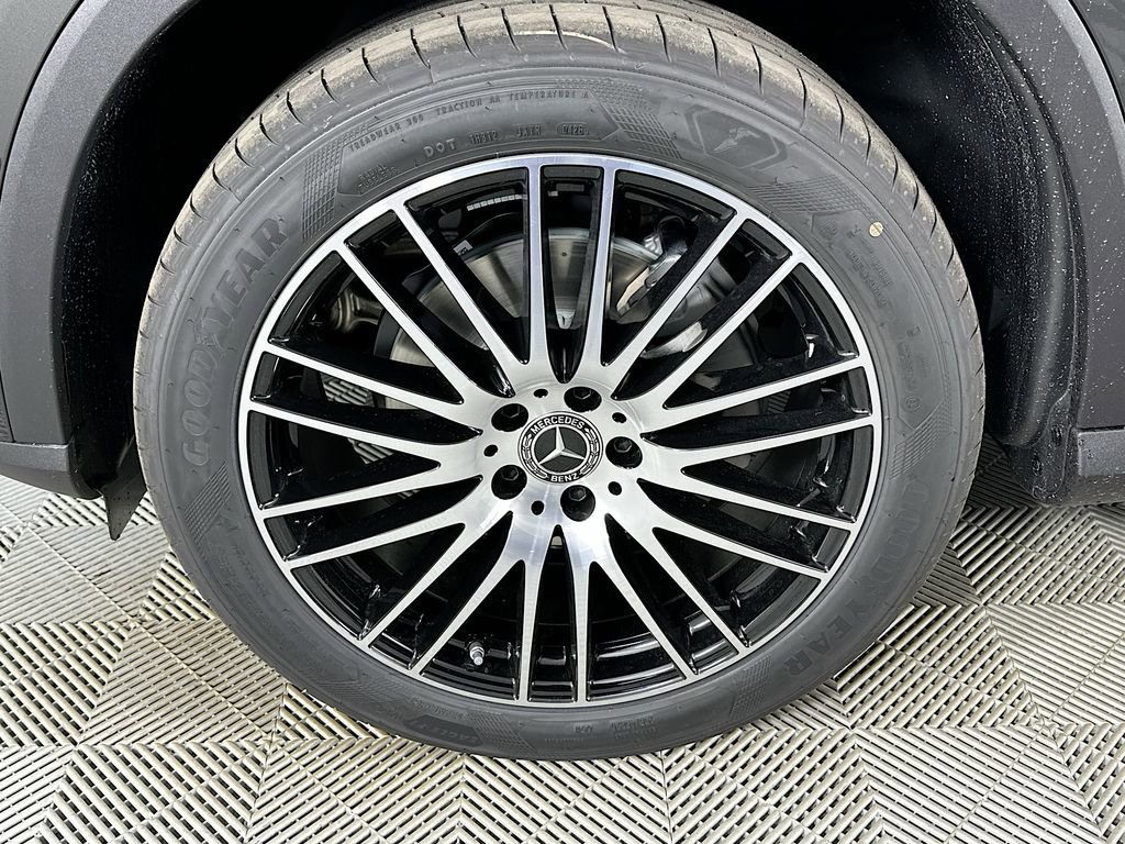New 2026 Graphite Grey Metallic Mercedes-Benz GLC 300 image 67