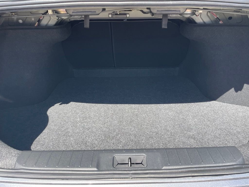 Used 2025 Gray Nissan SV image 28