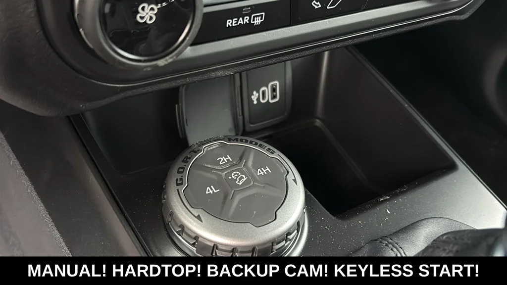 2026 Ford Bronco 4-Door Base - Photo 17