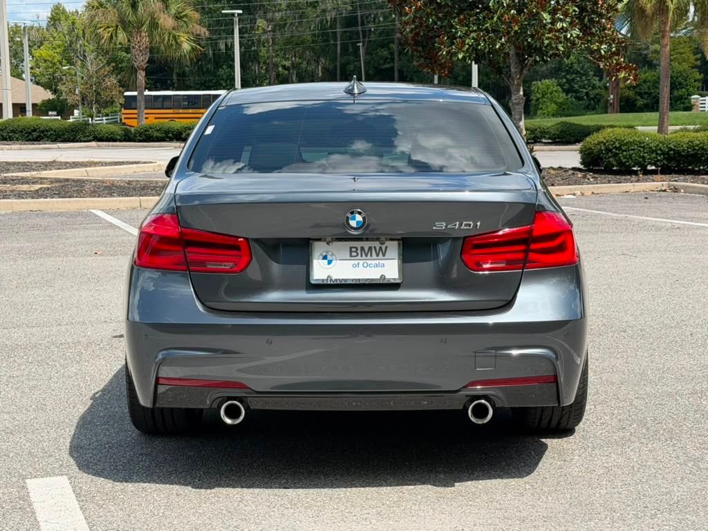 Used 2018 Gray BMW 340i image 4