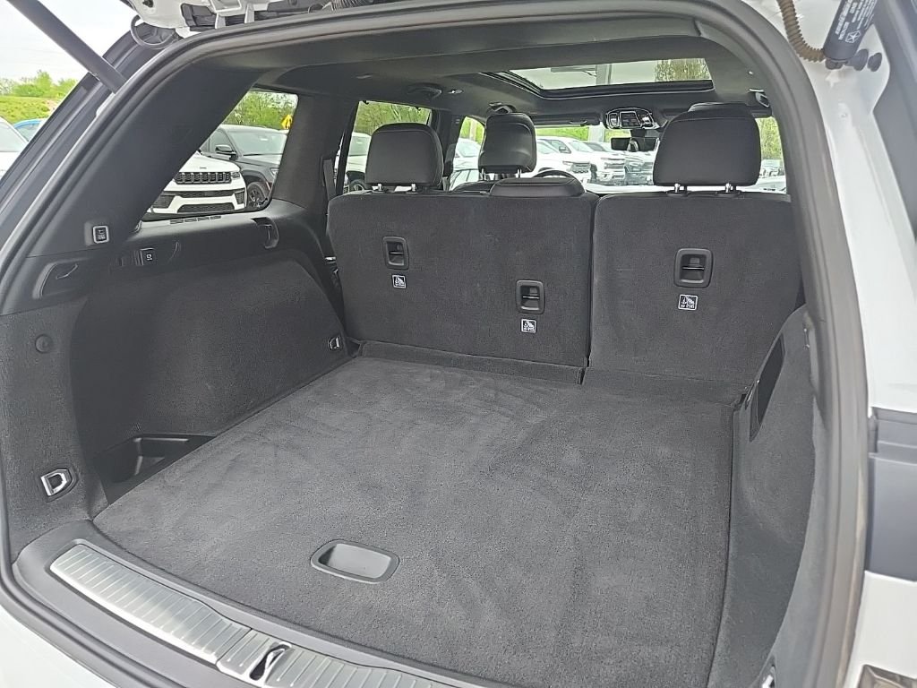 Used 2022 White Jeep Summit Reserve image 117