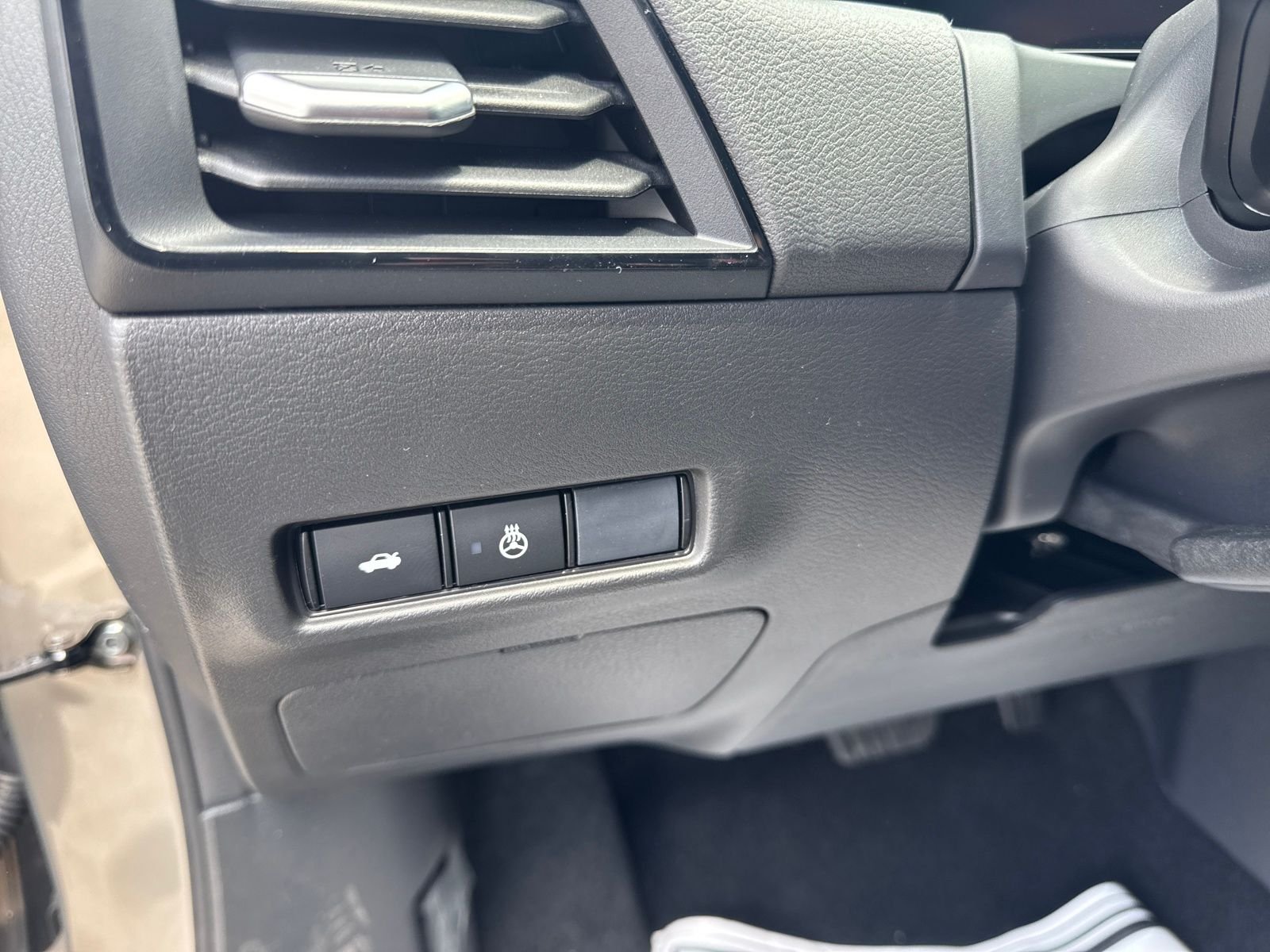 New 2026 Nissan Sentra SV 4D Sedan