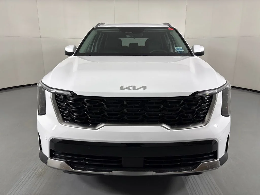 New 2026 White Kia S image 3