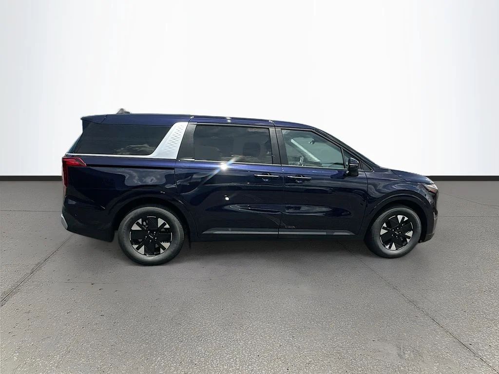 New 2026 Deep Chroma Blue Kia LXS image 8