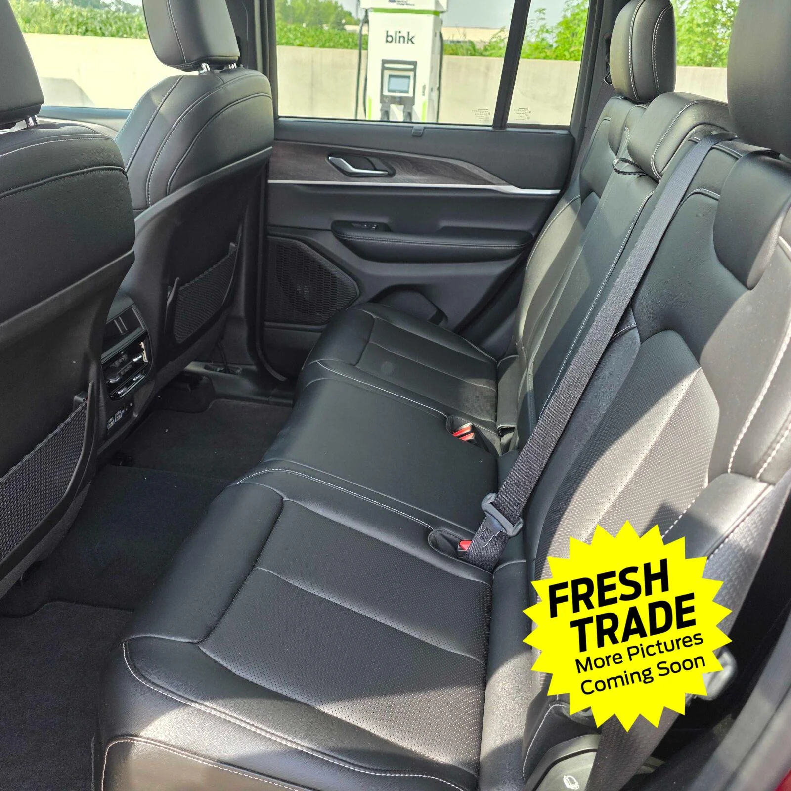 Used 2024 Velvet Red Pearlcoat Jeep Limited image 11