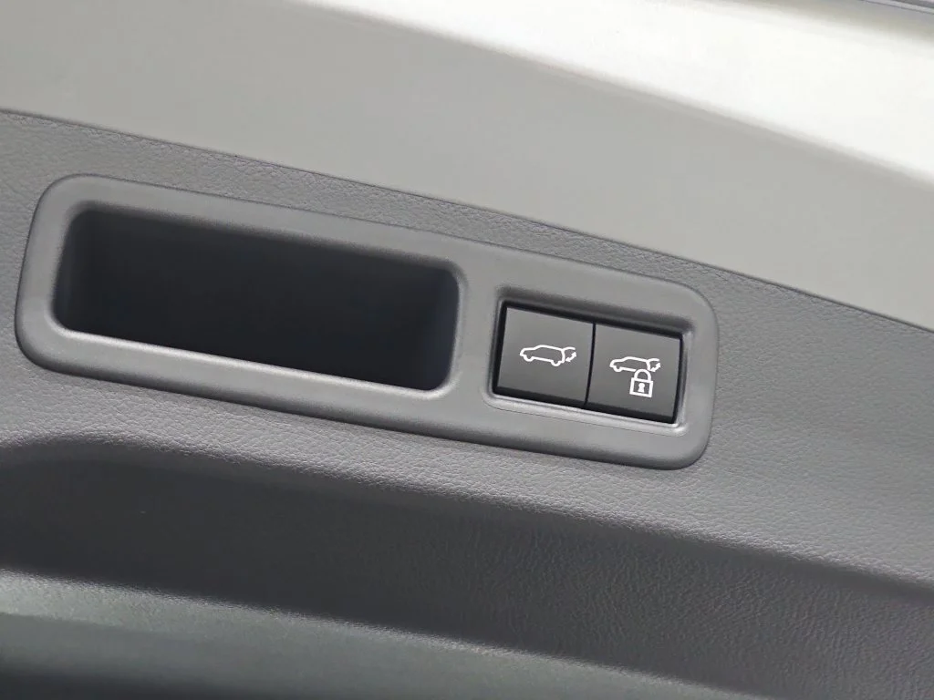 New 2026 Iridium Lexus PREMIUM PLUS image 13
