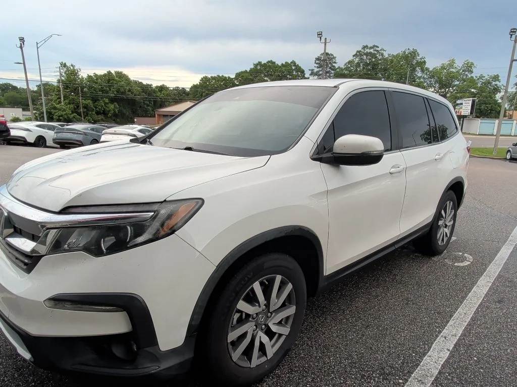 Used 2021 White Honda EX-L image 1
